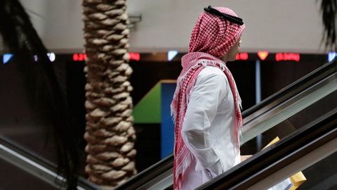 Саудия Арабистони расмийлари мамлакат нефть захиралари яна 70 йилга етади деб ҳисобламоқда