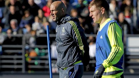 Zidanning tovoni bilan bergan uzatmasidan so‘ng Toni Kroos gol urdi (video)