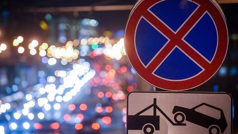Moskvada evakuatsiya qilinayotgan mashinaning ichida ikki yosh bola aniqlandi