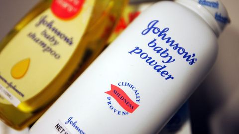 AQShdagi sud Johnson & Johnson’ga saraton bilan xastalangan ayolga 70 mln dollar to‘lash majburiyatini yukladi