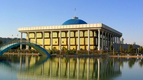 Oliy Majlis deputatlari 2017-yilga aholi bandligi dasturini qabul qildi