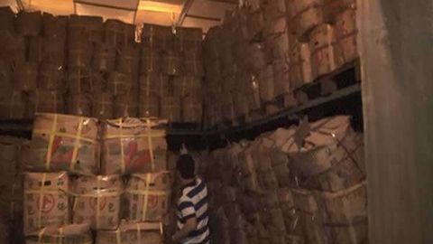 Tayvanlik savdogar 300 tonna sabzi saqlagani uchun hibsga olindi
