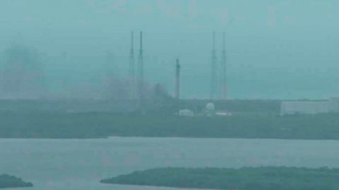 SpaceX Falcon 9 ning portlashida raqobatchilarining aloqadorligini gumon qildi