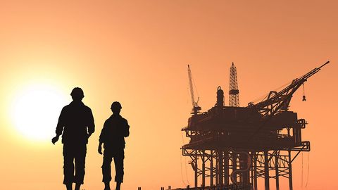 AQShda neft zaxiralari hafta davomida 0,5 millionga barrelga kamaydi