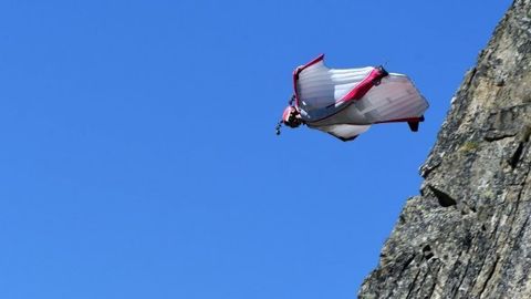 Alp tog‘larida rossiyalik parashyutchi halok bo‘ldi