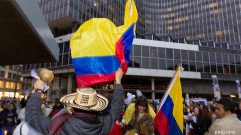 Kolumbiya hukumati isyonchilar bilan tinchlik haqidagi yangi kelishuvni imzoladi