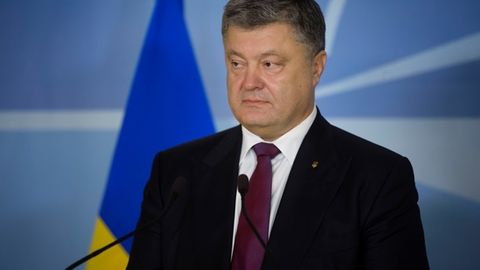 Порошенкога Бош прокуратурадаги сўроққа чақириқ қоғози келди