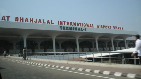 Noma’lum shaxs Bangladeshda aeroportga hujum qildi, bir kishi halok bo‘ldi