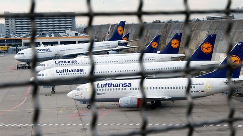 Lufthansa учувчилар иш ташлаши туфайли 1,7 мингдан ортиқ рейсни бекор қилади