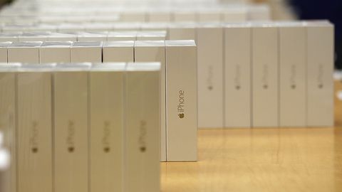 Yangi iPhone 8 qabariq OLED-displeyga ega bo‘ladi