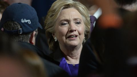 Hillari Klinton AQSh prezidentligiga saylovlardagi mag‘lubiyatida FQB rahbarini aybladi