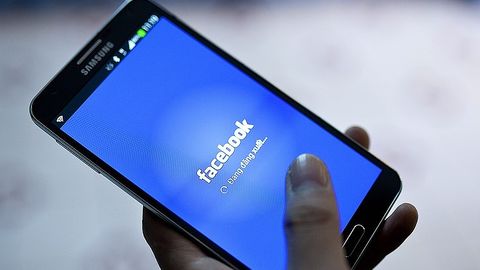 ОАВ: Facebook фойдаланувчилар янгиликларини назорат қилувчи дастурий таъминот ишлаб чиқди