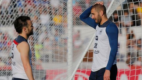 Matye Valbuena Karim Benzema bilan bir jamoada to‘p surishga qarshi emasligini bildirdi