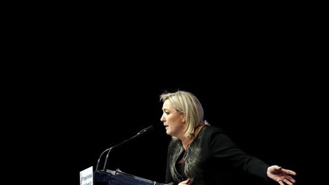 Marin Le Pen: Merkelning qochoqlar siyosati — har kunlik falokat