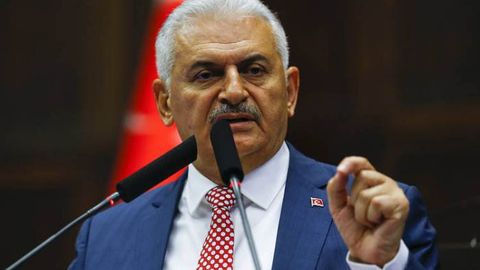 Turkiya bosh vaziri Iroq rasmiylari bilan terrorchilikka qarshi kurash masalasini muhokama qiladi