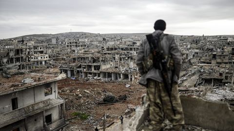 Жанубий африкалик фотожурналист Сурияда номаълум жангарилар томонидан қўлга олинди