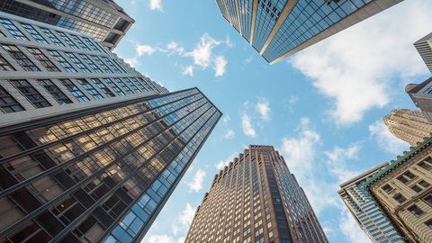 Singapur davlat investitsiya fondi 1 mlrd dollar evaziga Uoll-stritda osmono‘par bino xarid qildi