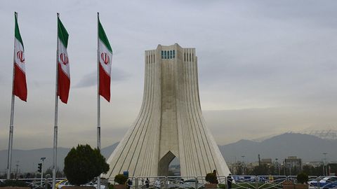 Eron janubida ro‘y bergan 5,1 magnitudali zilzila tufayli 4 kishi halok bo‘ldi