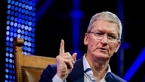 Apple ўз раҳбарларининг мукофот пуллари ҳажмини қисқартирди