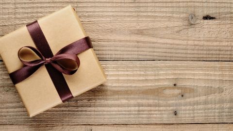 Vatan himoyachilari kunida erkaklarga nima sovg‘a qilish mumkin?