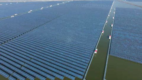Xitoy qayta tiklanadigan energiya manbalariga 360 mlrd dollar sarflaydi