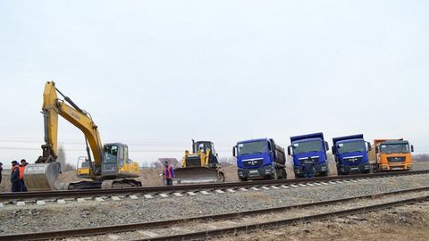 Shavkat Mirziyoyev “Buxoro—Miskin” temiryo‘li qurilishi bilan tanishdi