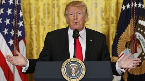 Дональд Трамп АҚШнинг энг йирик ОАВларини халқ душманлари деб атади