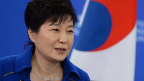 Жанубий Корея мухолифати Пак Кин Хе иши бўйича текширув муддатини узайтирмоқчи