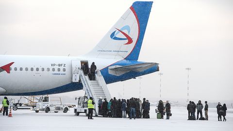 Екатеринбургдан Тбилисига йўл олган самолёт бортида йўловчи оламдан ўтди