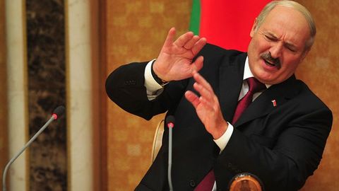 Lukashenko “imtiyozlar” va “bepul” degan so‘zlarni unutishni maslahat berdi