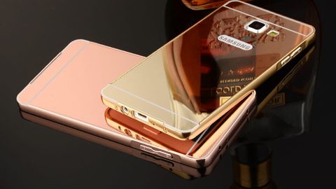 Тошкентдаги «Малика» савдо марказида сотилаётган Samsung смартфонларининг нархлари эълон қилинди