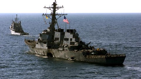 AQSh Eron bilan munosabatlar taranglashgani tufayli Yaman qirg‘oqlari yaqinida harbiy kemasini joylashtirdi