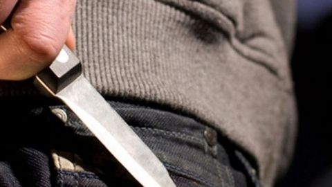 Доғистонлик бола ижтимоий тармоқдаги ўйин кўрсатмасига биноан дўстини пичоқлади