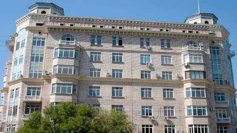 O‘zbekistonda ko‘chmas mulk bozori kimlarning qo‘lida?