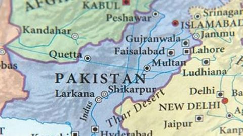 ОАВ: Покистон «Торкхам» назорат-ўтказиш пункти ҳудудида Афғонистон билан чегарани ёпди