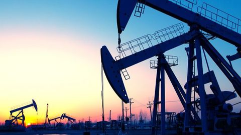 Brent turidagi neft qiymati bir barreli uchun 57 dollarga yetdi