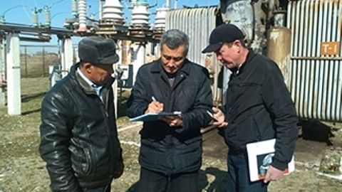 Пайариқ туманида депутат ёрдамисиз терминал олишолмади