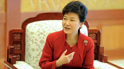 Janubiy Koreya Konstitutsiyaviy sudi Pak Kin Xega nisbatan impichmentni tasdiqladi