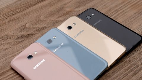 «Малика» савдо марказидаги Samsung смартфонлари нархлари билан танишинг