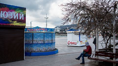 Yevroittifoq BMT mamlakatlarining barchasini Qrim bo‘yicha sanksiyalarga qo‘shilishga chaqirdi