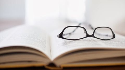 Kitob televizordan afzalligining 5 sababi