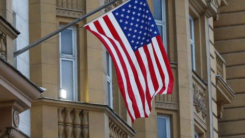 АҚШ адлия вазирлиги Трампнинг муҳожирлар ҳақидаги янги фармонини судларда ҳимоя қилади