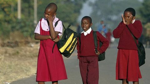 Zimbabveda bolalarni urish taqiqlandi