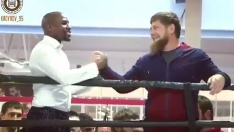 Ramzan Qodirov Chechenistonda yakkakurashni rivojlantirish uchun Floyd Meyvezer bilan hamkorlikni boshladi