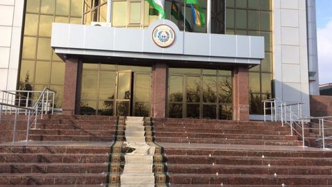 Мудофаа вазирлиги вакиллари Қорақалпоғистон Халқ қабулхонаси тажрибасини ўрганди