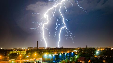 O‘zbekistonda dam olish kunlari kuchli yog‘ingarchilik va momaqaldiroqlar kuzatilishi mumkin