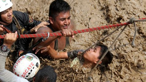 Перудаги кучли тошқинлар қурбонлари сони 90 кишига етди