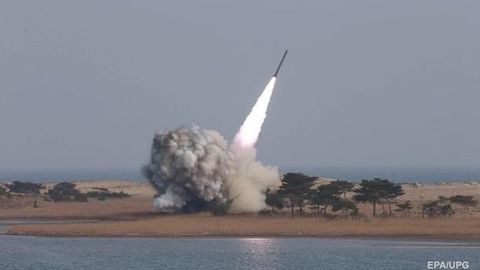 Жанубий Корея 800 километрга мўлжалланган янги баллистик ракета синовини ўтказди