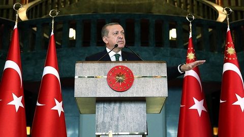 Референдумда ғалаба қозонган Эрдўғон биринчи галда Туркияда ўлим жазосини тиклашни муҳокама қилишини билдирди