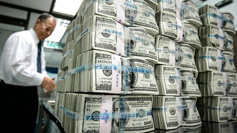 Ўзбекистонда қиймати 100 минг доллардан кам импорт шартномаларини экспертизадан ўтказиш тартиби бекор қилинади